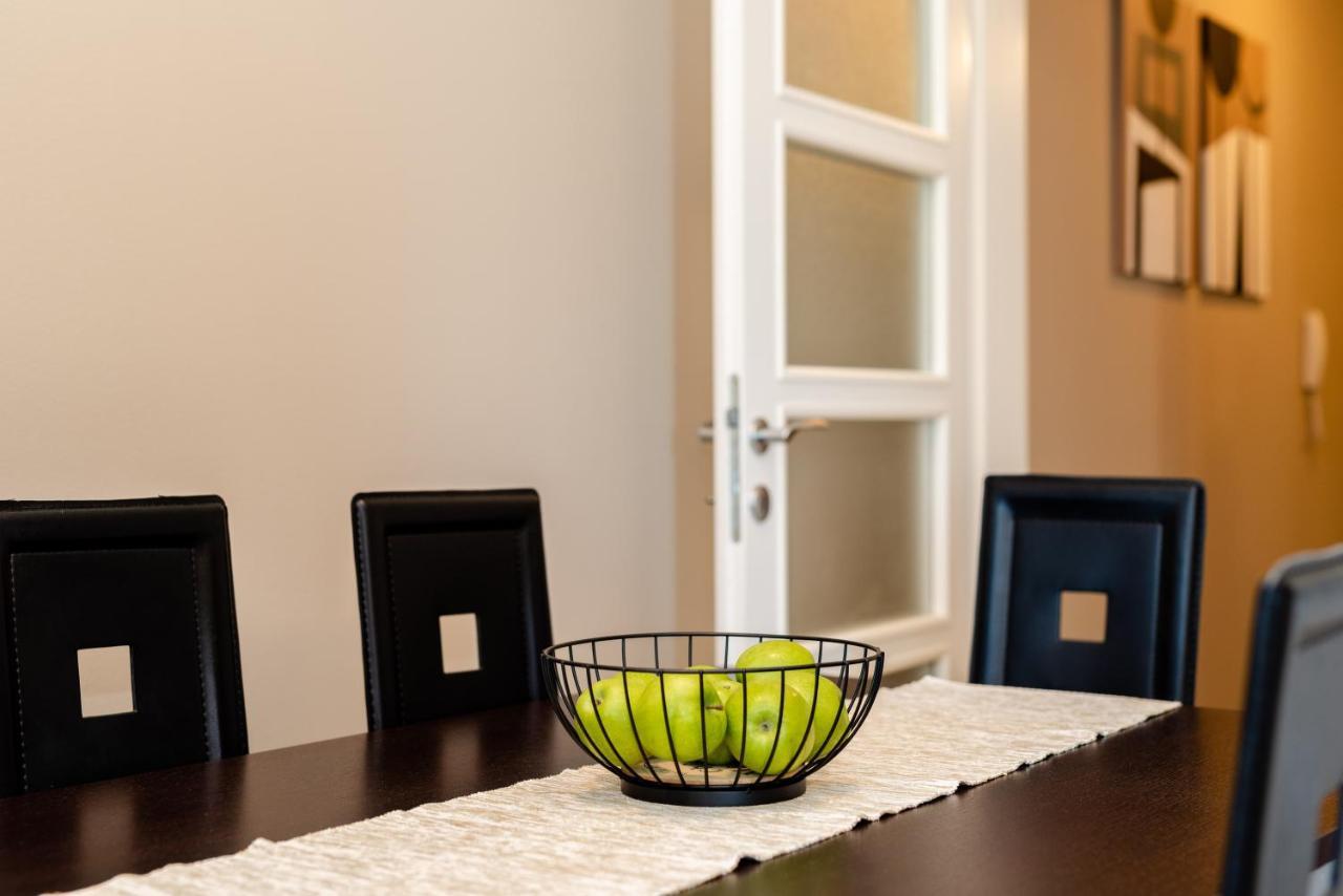 Apartment Cami -Stylish Apartment With A Beautiful Seaview 라벡 외부 사진